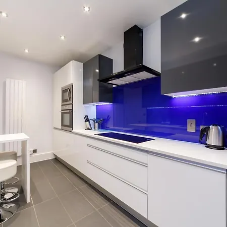 Garrick Mansions By Aeria Apartments